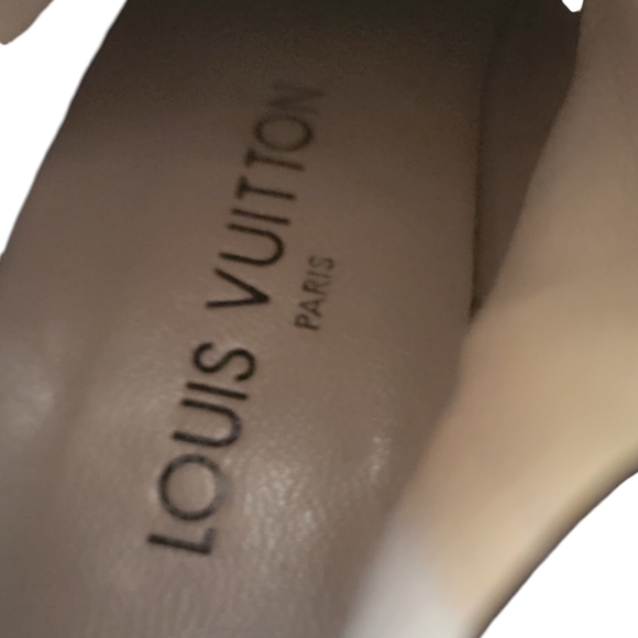 LOUIS VUITTON Noir Leather Ankle Boots SZ 40 (US SZ 10) - Picture 5 of 9